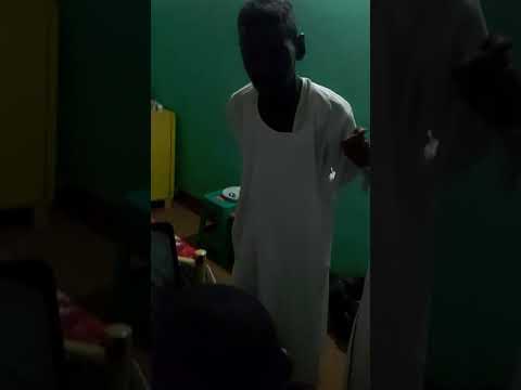 احلا جلسه معي الفنان محي الدين ودحنين والمعازف عبدالعزيز ومحمد 