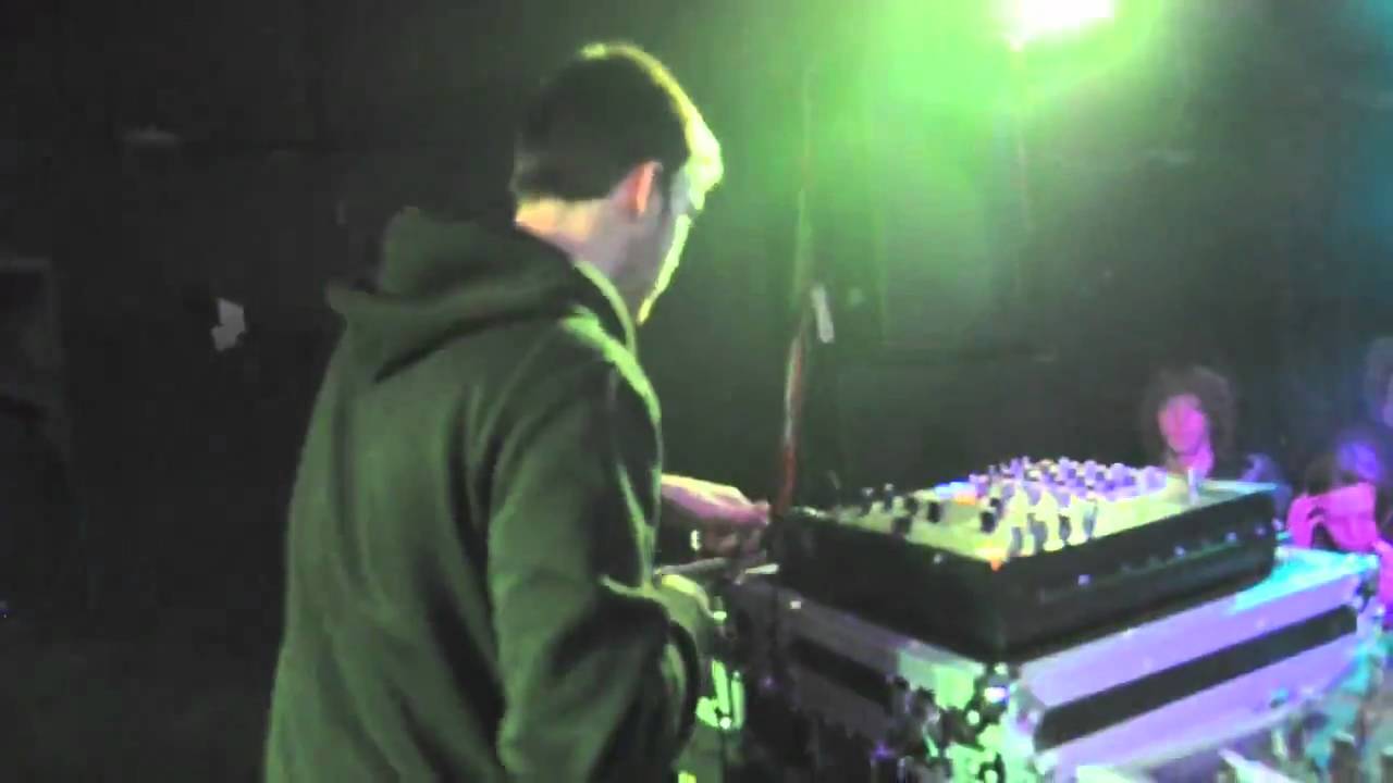 Nymphomaniak @ Psykotixx 23/4 @ Frontline Gent