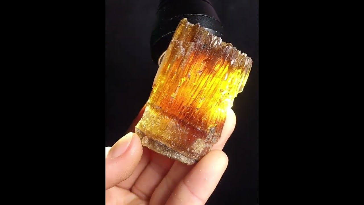 raw amber 