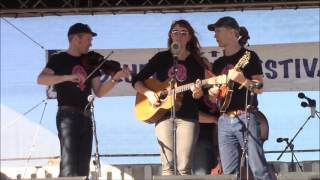 Video thumbnail of "FOGHORN STRINGBAND @ Blythe Bluegrass Festival / "Henry Lee""