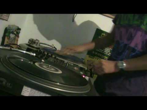 Bassnectar VS Pharcyde - Dj PIPe live freestyle session