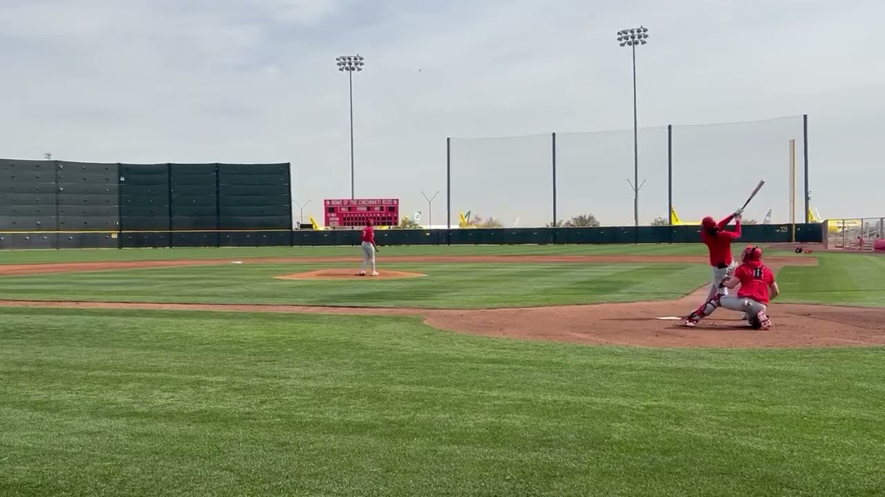 Hunter Greene vs. Elly De La Cruz Live Batting Practice! (Part 1) (2025 MLB Spring Training)