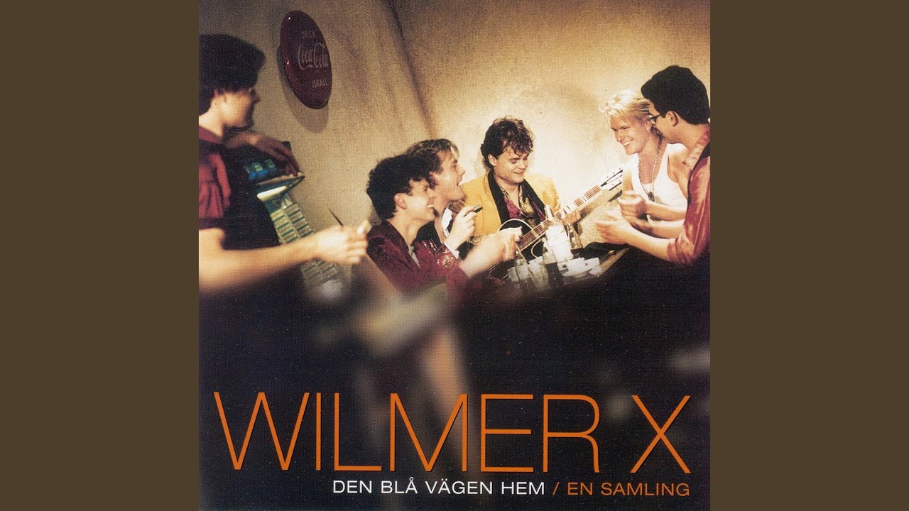 Hon är ihop med en insekt