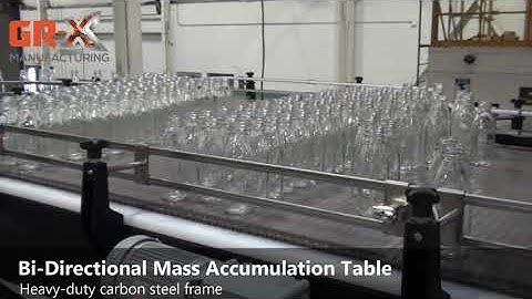 Bi-Directional Mass Accumulation Table for Full-Height Pallet Depalletizers
