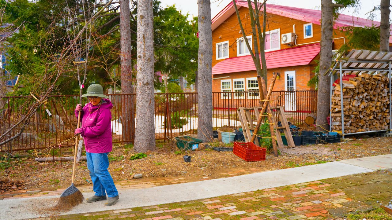 Весенний образ жизни моей мамы: Уборка сада и приготовление еды в японской деревне