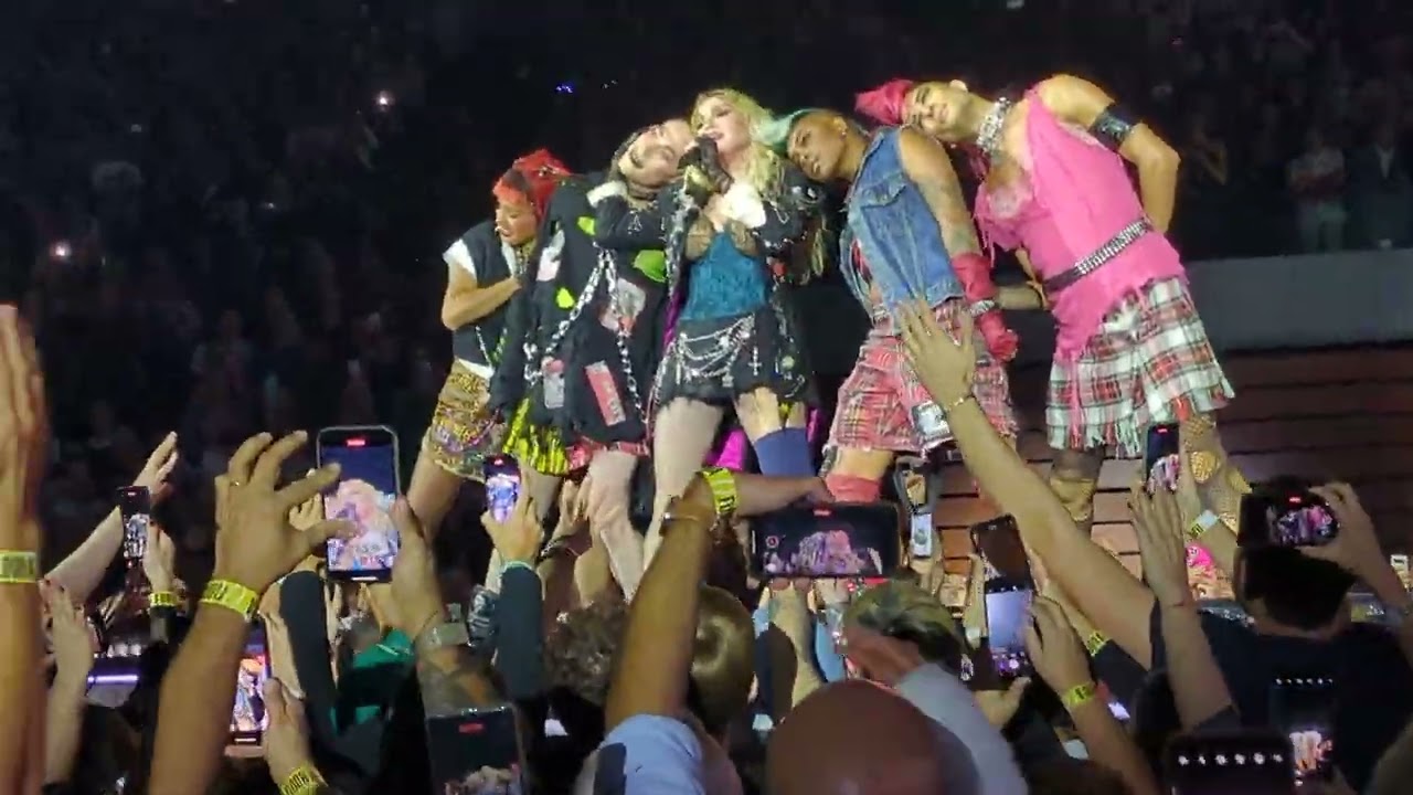 Madonna Celebration Tour Lisbon 07.11.23. - Into the Groove