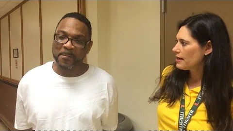 Judge Greets Classmate Leaving Jail After Recognizing Him in Court - DayDayNews