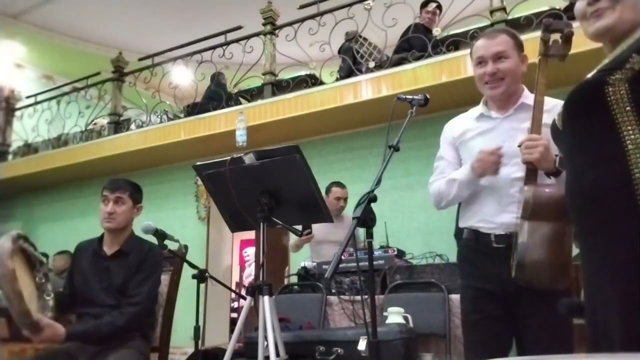 Elyorbek Ruzmetov qizlar bazmida xizmatdamiz 1