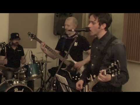 Staying out for the summer live Dodgy! cover by The Carousels