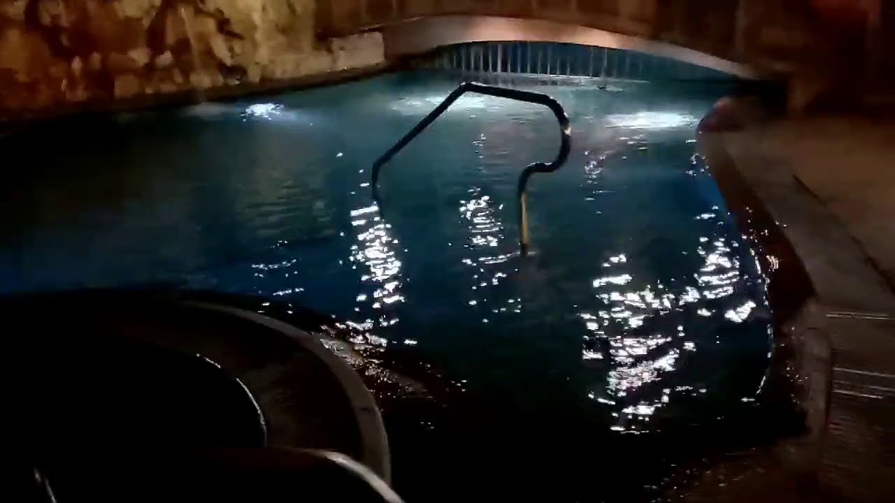 Taj Hotel Mumbai Jacuzzi Swimming pool and Garden YouTube