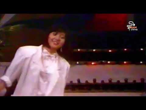 NIA ASTARINA | Godaan Cinta - Ciptaan : Gombloh