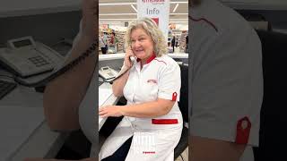 Heute frisch im Angebot! 📞 Supermarkt Verkäuferin Frau Sucker heute am Kundentelefon #ai