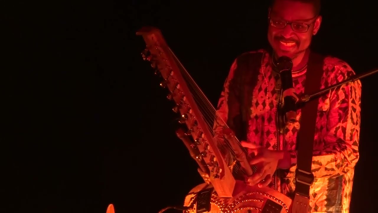 Obejrzyj Adama KOETA "Djala" Extrait du concert "Solo de Cordes" w YouTube Obejrzyj Adama KOETA "Djala" Extrait du concert "Solo de Cordes" w YouTube