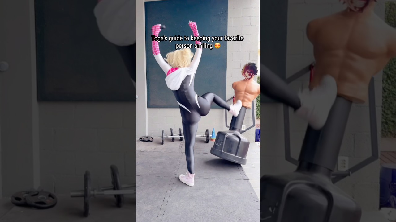 She NEVER fails 😳 #anime #cosplay #myheroacademia