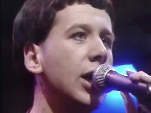 SIMPLE MINDS LIFE IN A DAY 1979