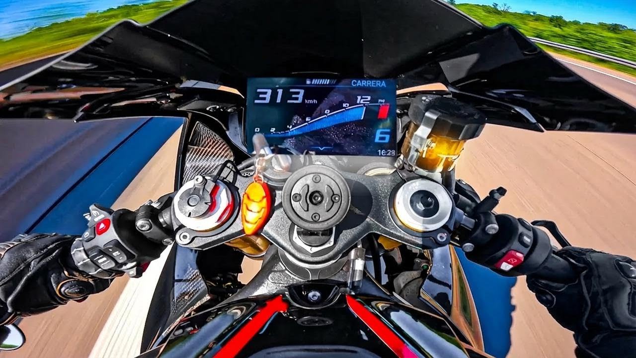 ¡Se incendia en plena autopista! Increíble velocidad con la BMW