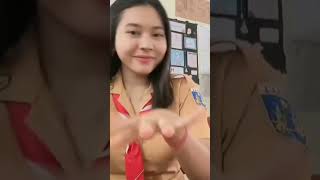 Video TikTok anak sekolah  cantik 1