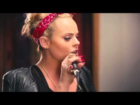 Katy Tiz - No Diggity - Cry Me A River Mashup