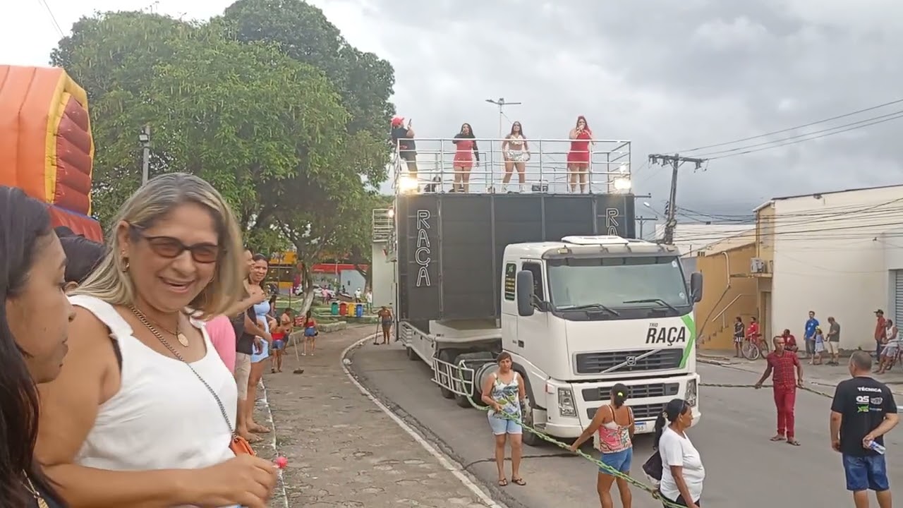 Eu e o bloco vermelhão de Timbaúba 2026