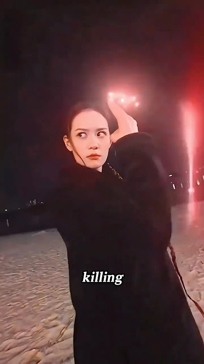 The sword that no one could pull out was easily done by the guy.#shorts #drama #chinesedrama