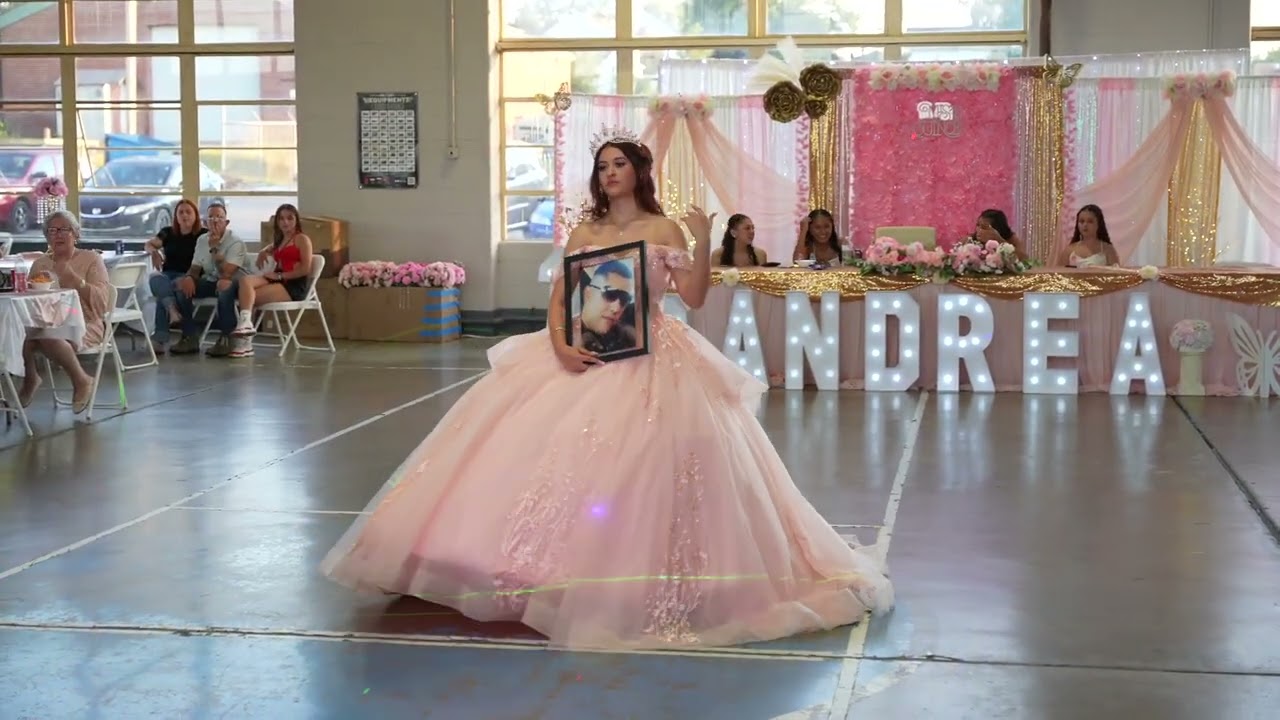 vals con eL  papa y tio #quinceañera