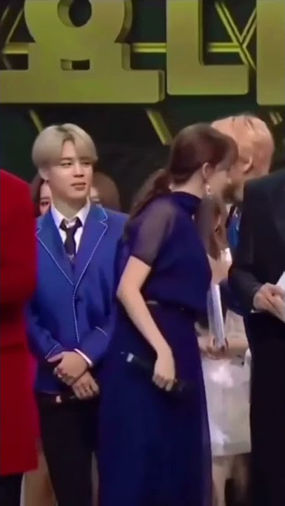 Taemin caring sister🥲  #bts