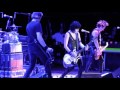 Joan Jett - Different / Real Wild Child ( Live )