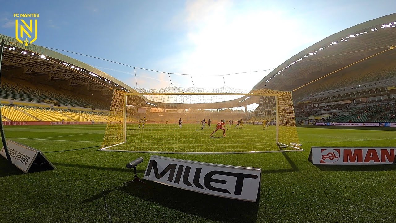 FC Nantes - Stade Brestois : les buts vus de derrière - YouTube