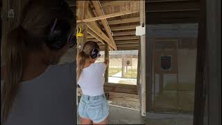 First time shooting my 9mm Glock #9mmpistol #shorts