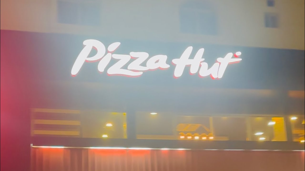 1 Metar Pizza 🍕 Pizza Hut Jeddah With Friends Muzammil Khan