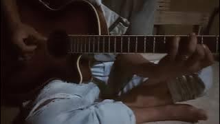 Maaf. Lagi belajar. Main gitar.  Ni.    DENiS. 🤪🤪🤪 Jagan lupa lik and subcreb. Yah