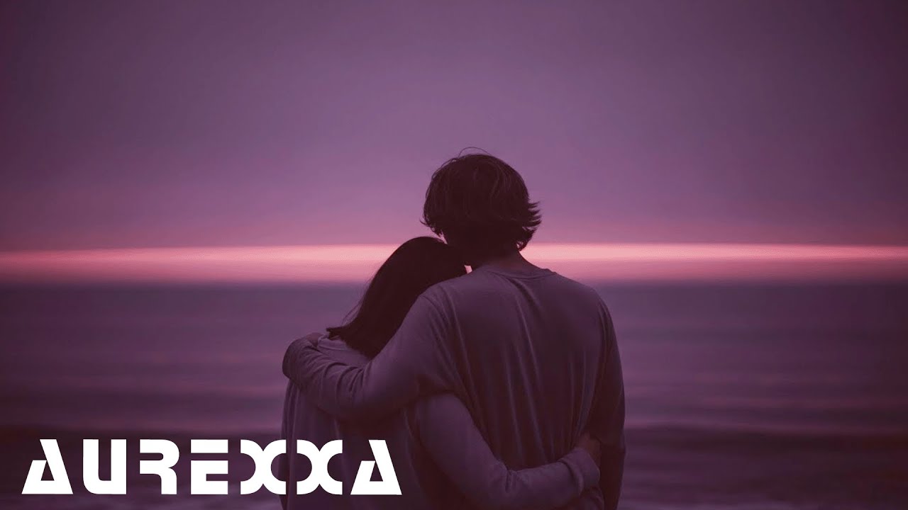 Fell for your eyes, stayed for your hands....(slow playlist)