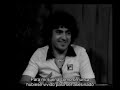 Capture de la vidéo Entrevista A Bernardo Lanzetti (Pfm) En "The Boffomundo Show" (1977) Subtitulado Por Progjazz