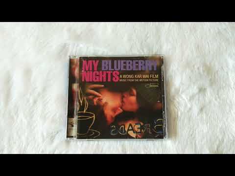 فيديو: كيفية خبز فطيرة Blueberry Nights