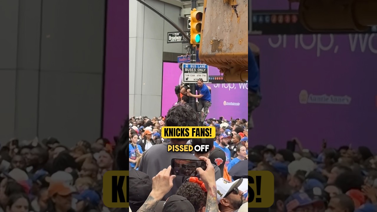 Knicks Parade INSANITY! #newyorkknicks #knicksparade