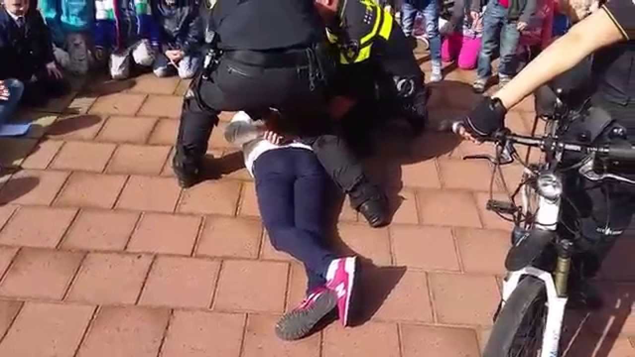 Politiedemo op De Schalm2