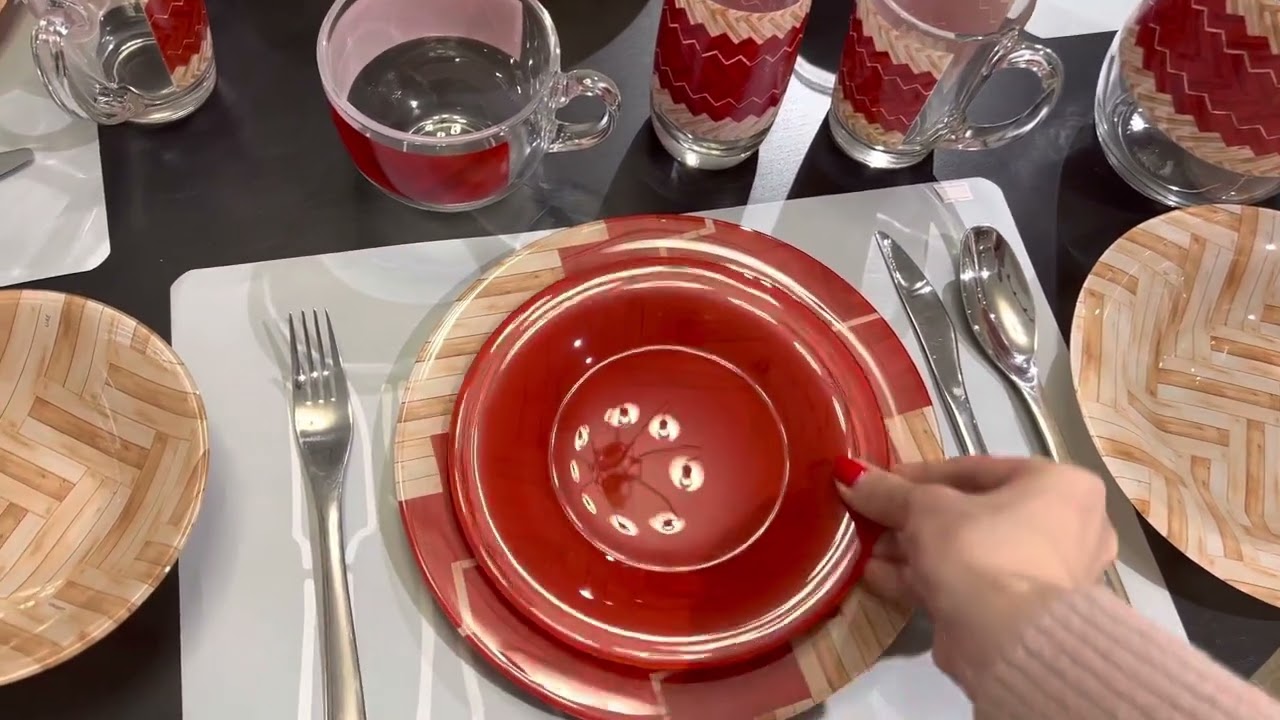 Набор посуды Woodie Red 46пр от французского бренда Luminarc