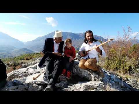 Video: Siliciciti estonez për mbrojtjen e Rusisë