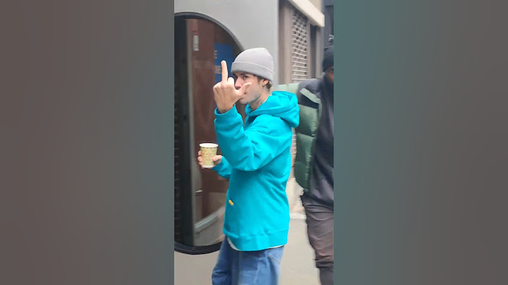 Justin Bieber being abusive and angry on paparazzi #justinbieber #haileybieber