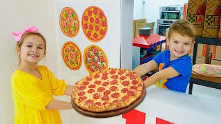 As crianças aprendem a cozinhar pizza e outras aventuras infantis engraçadas