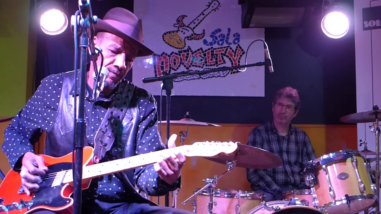 MICHAEL DOTSON en Valencia - Dúo con armónica en el soundcheck