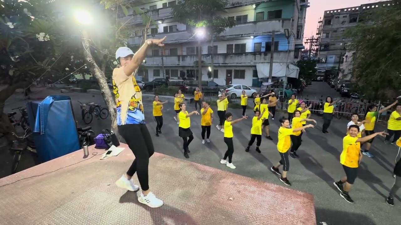 คิดถึงทุ่งลุยลาย cover แอน อทิตตยา ไลน์แด้นซ์หน้าเดียว @ลานเลิศมงคลทอง สป. 