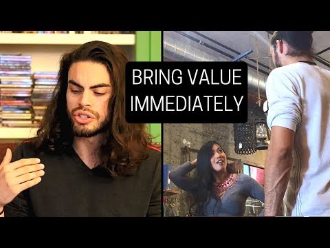 How to get her interested right from the start (hook the set)