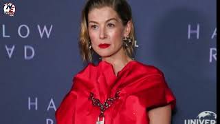 Rosamund Pike Reveals She Was Punched and Robbed While on Phone with Mom