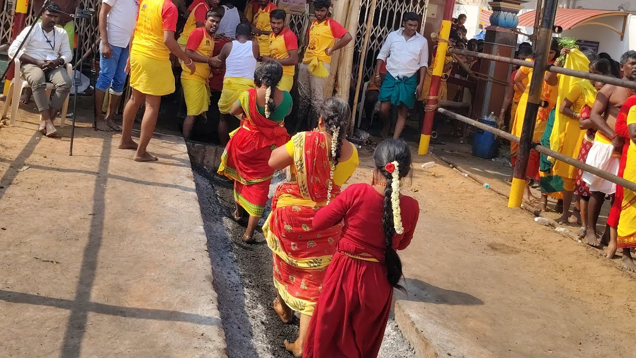 மகா அக்னி குண்டம் பெருவிழா திருச்செங்கோடு அருள்மிகு சின்ன ஓங்காளியம்மன் திருக்கோயில் 