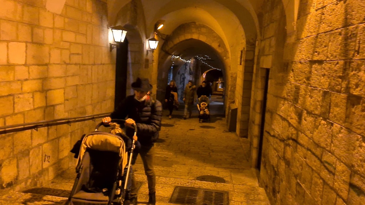Why doesn't Israel celebrate Christmas? Merry Christmas from the Christian Quarter of Jerusalem