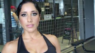 Narmin Assria - Heavy Glute Training