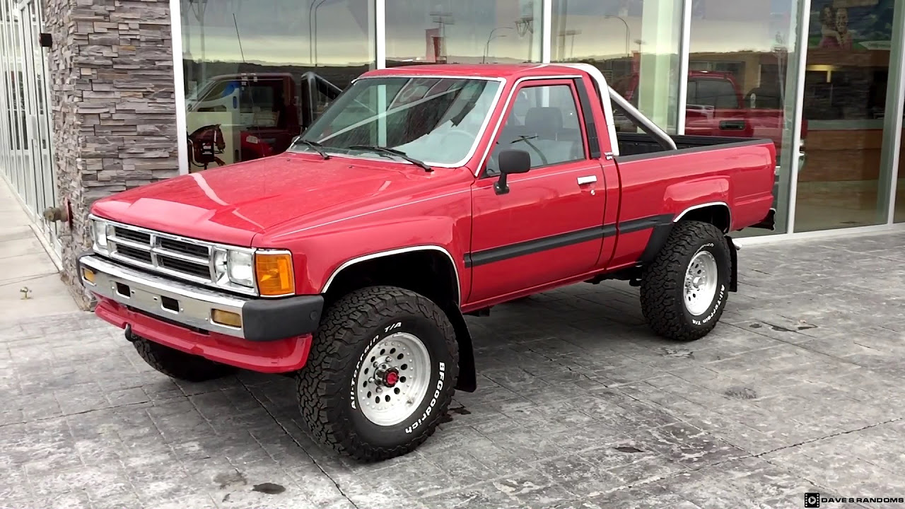 1987トヨタハイラックス SR5 4X4 ワークトラック ラスティレギュラー 1987 Toyota Pickup SR5 4x4 - Update! - YouTube