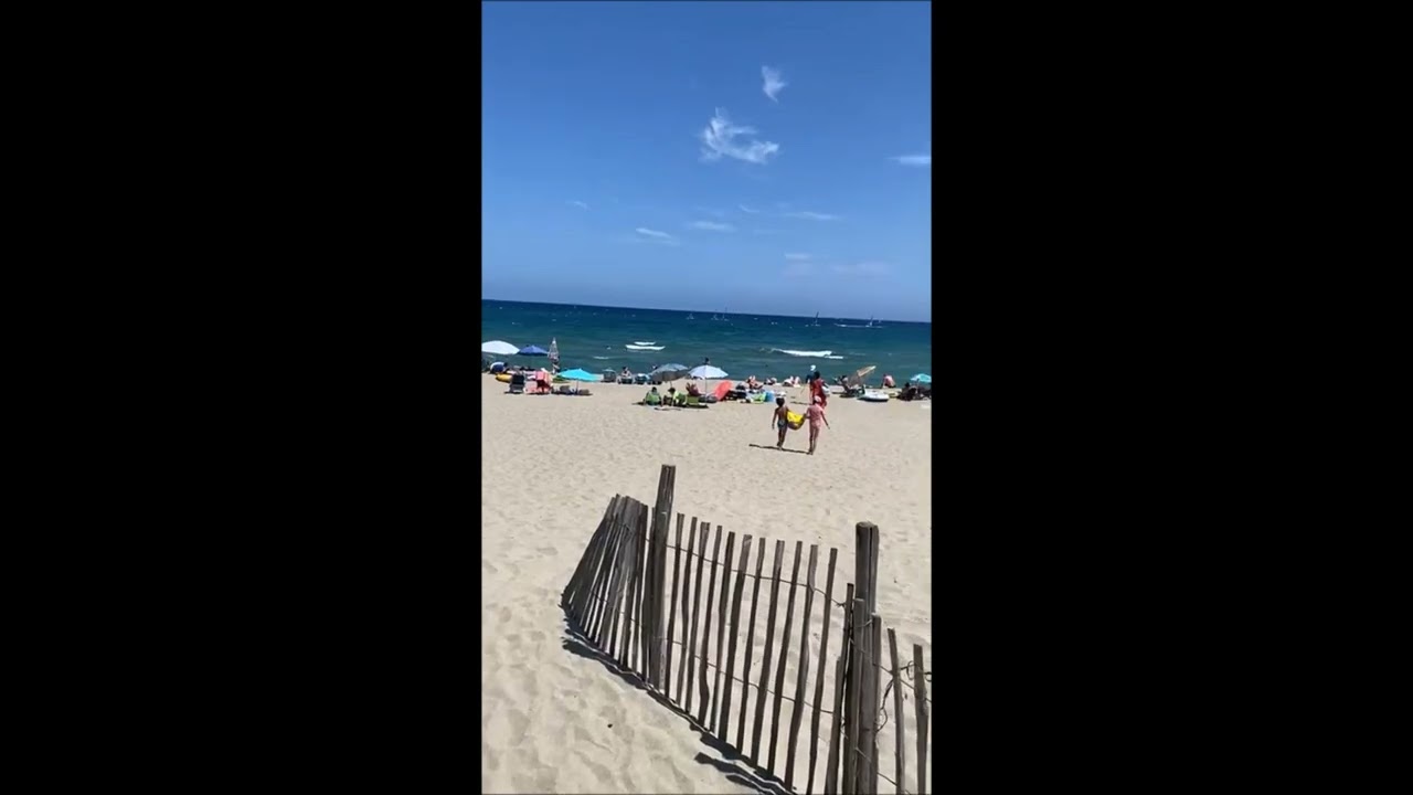 Frankreich Canet et Rousselion Strand Weg vom Camping Le Braasilia