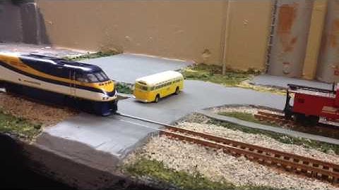 Review-Athearn F59PHI DCC w/sound.